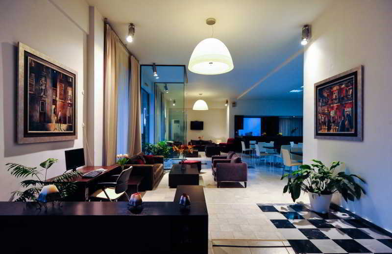 Kleopatra Hotel Messíni
